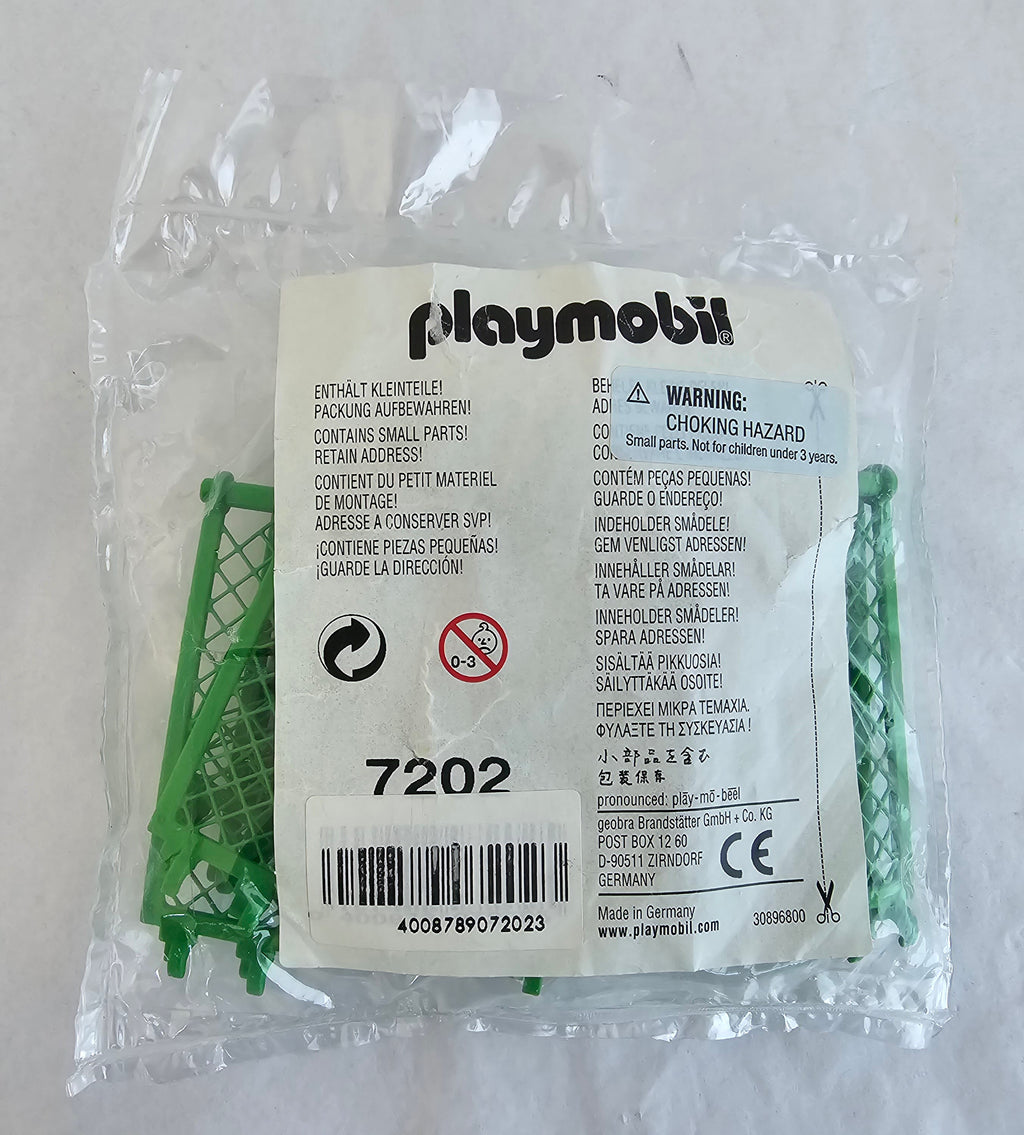 Playmobil Green Chain-Link Fencing (18)