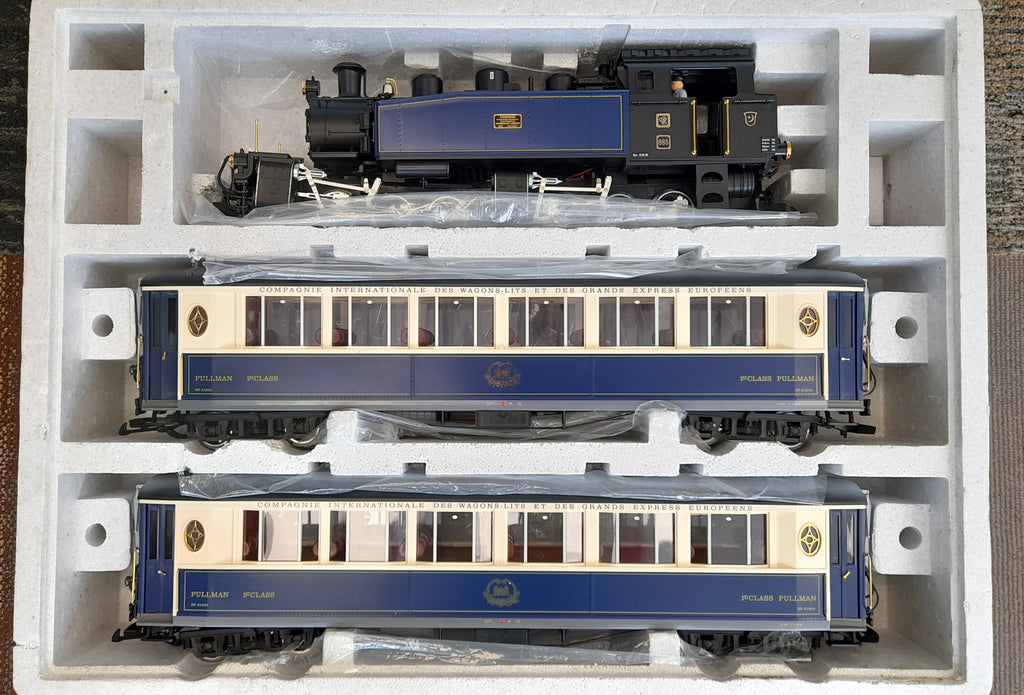 LGB Orient Express Deluxe Pass Train Set