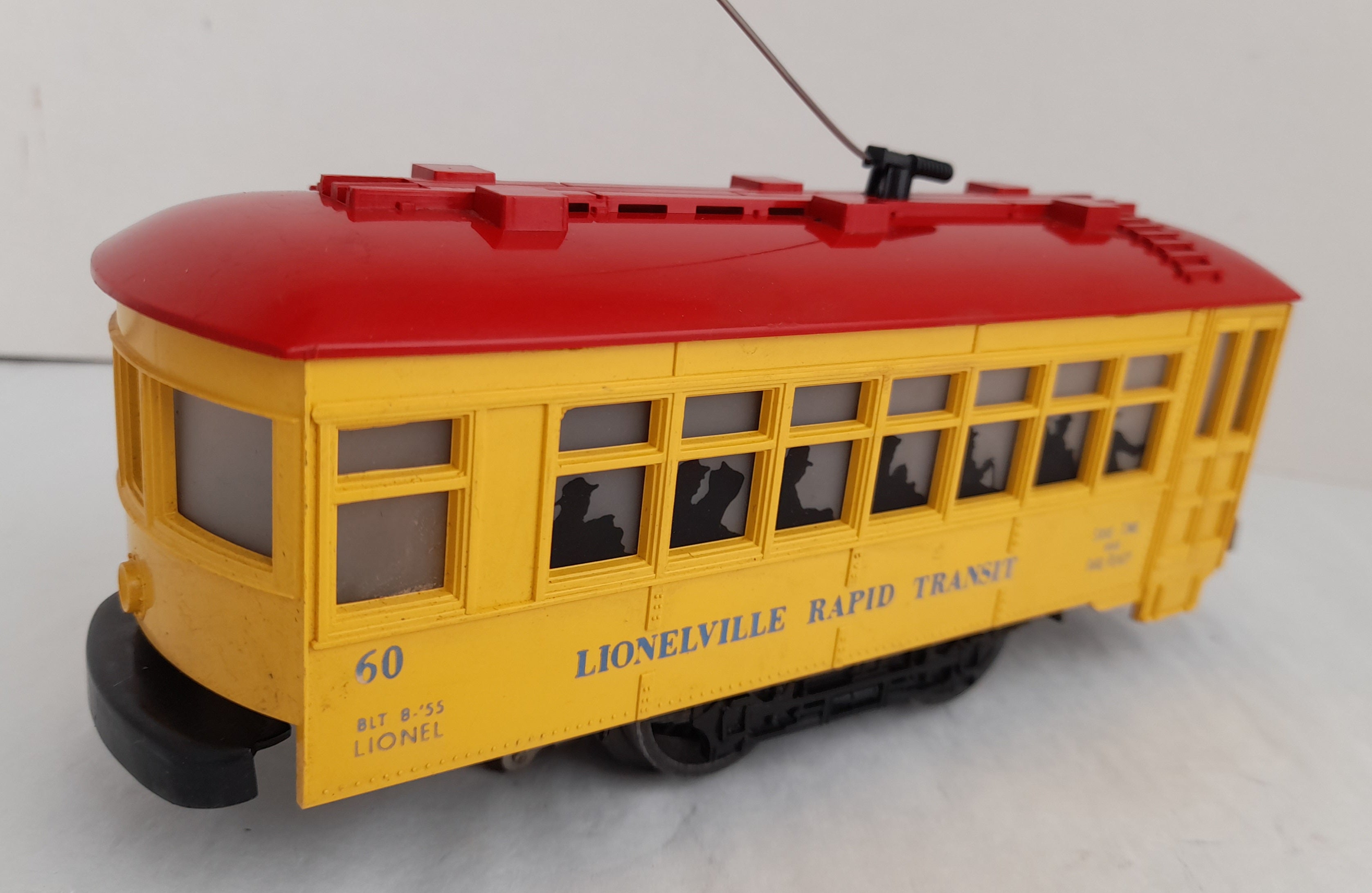O 60*LIONEL Trolley Yellow No Box